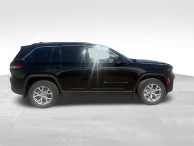 2022 Jeep Grand Cherokee, $30500. Photo 8