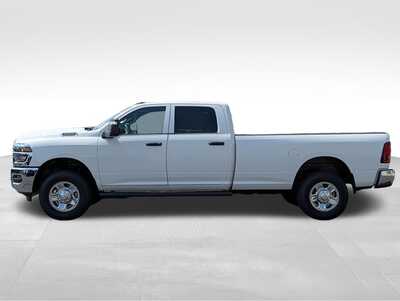 2026 RAM 3500 Crew Cab, $57633. Photo 3