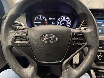 2016 Hyundai Sonata, $12900. Photo 11