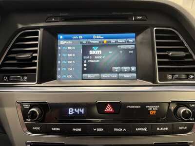 2016 Hyundai Sonata, $12900. Photo 6