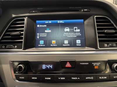 2016 Hyundai Sonata, $12900. Photo 7