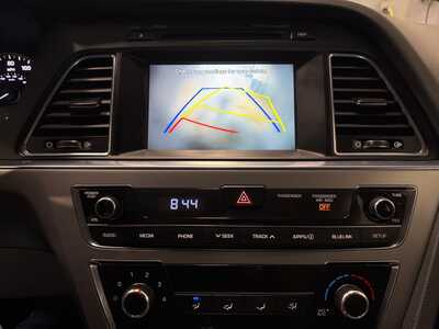 2016 Hyundai Sonata, $12900. Photo 8
