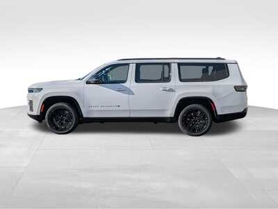 2026 Jeep Grand Wagoneer, $78236. Photo 3