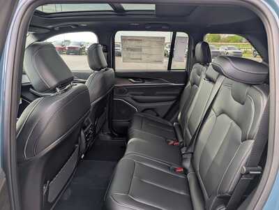 2026 Jeep Grand Cherokee, $43743. Photo 6
