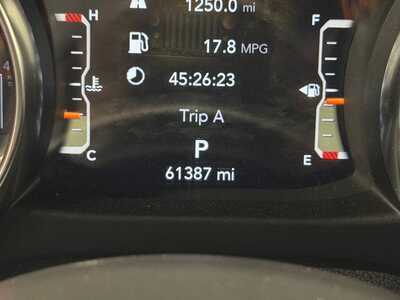 2021 Jeep Gladiator, $31000. Photo 12