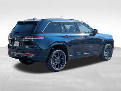 2026 Jeep Grand Cherokee, $48678. Photo 2