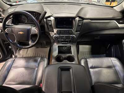2019 Chevrolet Tahoe, $19000. Photo 4