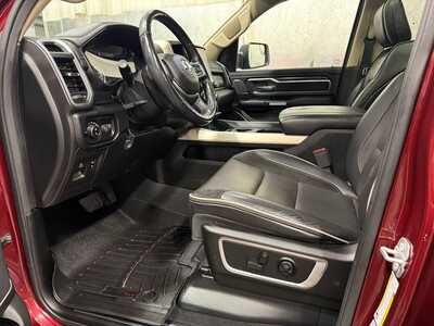 2019 RAM 1500 Crew Cab, $36000. Photo 3