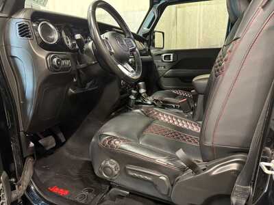 2022 Jeep Wrangler Unlimited, $33000. Photo 3