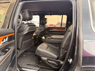 2023 Jeep Grand Wagoneer, $58000. Photo 5