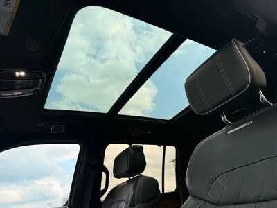 2023 Jeep Grand Wagoneer, $58000. Photo 8