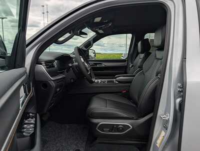 2026 Jeep Grand Wagoneer, $77480. Photo 5