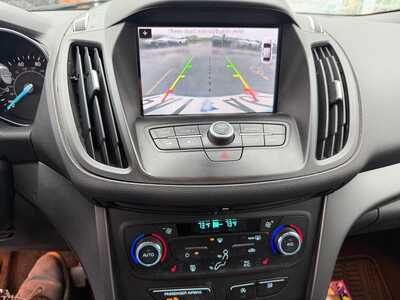 2017 Ford Escape, $15000. Photo 9