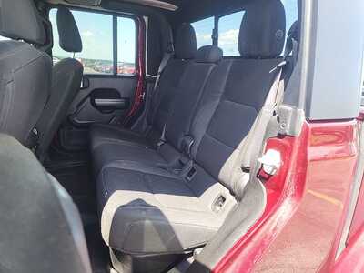 2021 Jeep Gladiator, $27000. Photo 7