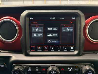 2023 Jeep Gladiator, $38000. Photo 8