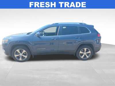 2020 Jeep Cherokee, $19000. Photo 1