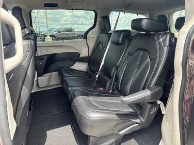 2023 Chrysler Pacifica, $22000. Photo 10