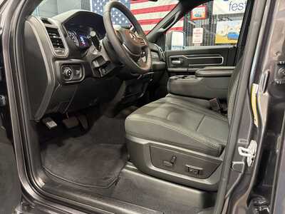 2025 RAM 2500 Crew Cab, $48000. Photo 4