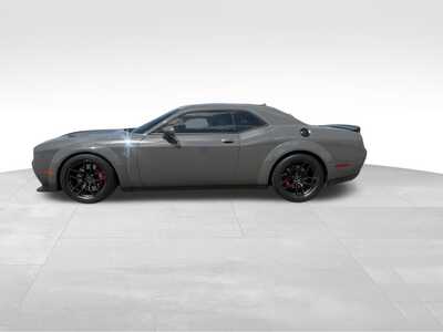 2018 Dodge Challenger, $60000. Photo 4