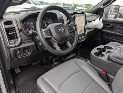 2026 RAM 3500 Crew Cab, $55383. Photo 5