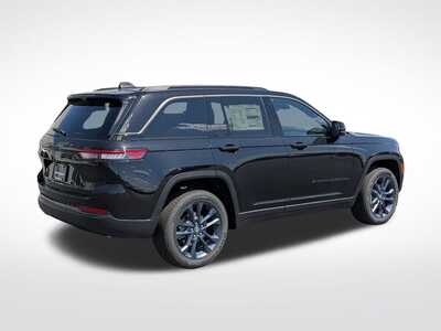 2026 Jeep Grand Cherokee, $46078. Photo 2