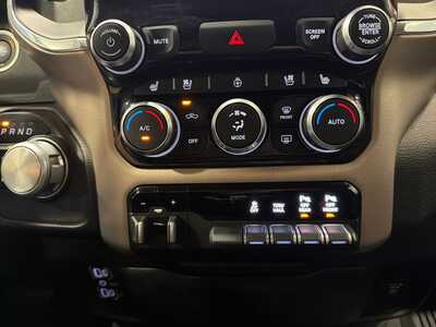 2019 RAM 1500 Crew Cab, $26900. Photo 10