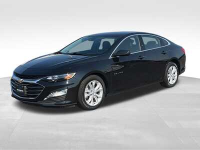2025 Chevrolet Malibu, $18000. Photo 2