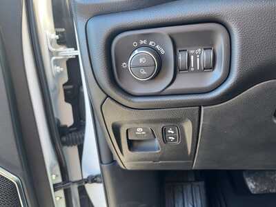 2026 RAM 1500 Crew Cab, $57092. Photo 11