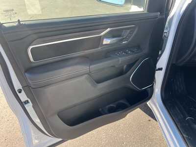 2026 RAM 1500 Crew Cab, $57092. Photo 9