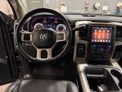 2017 RAM 2500 Crew Cab, $37500. Photo 5