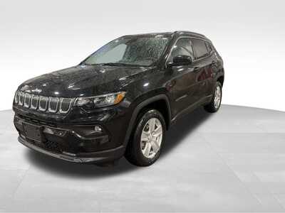 2022 Jeep Compass, $22000. Photo 3
