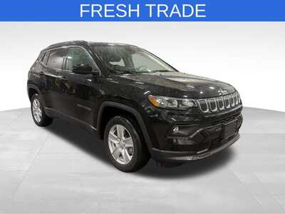 2022 Jeep Compass, $22000. Photo 1