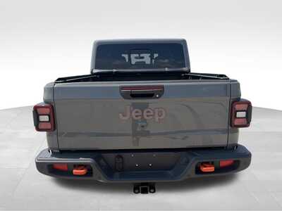 2020 Jeep Gladiator, $34000. Photo 6