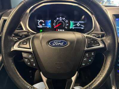 2020 Ford Edge, $23000. Photo 12