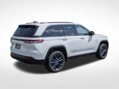2026 Jeep Grand Cherokee, $45602. Photo 2