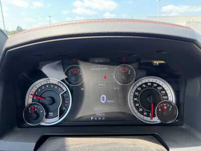 2017 RAM 1500 Crew Cab, $24000. Photo 10