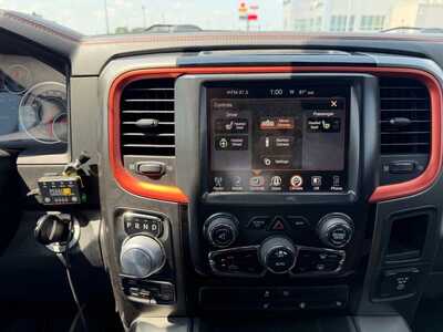 2017 RAM 1500 Crew Cab, $24000. Photo 6