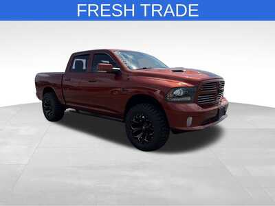 2017 RAM 1500 Crew Cab, $24000. Photo 1