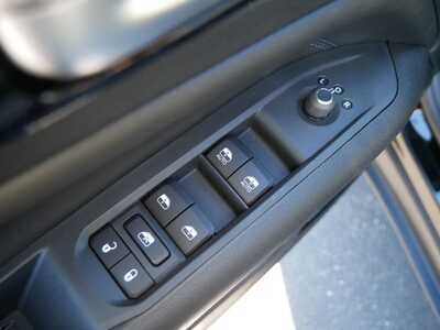 2026 Jeep Compass, $34733. Photo 7