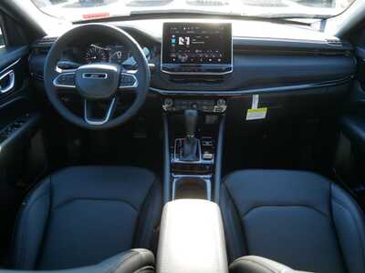 2026 Jeep Compass, $34733. Photo 9