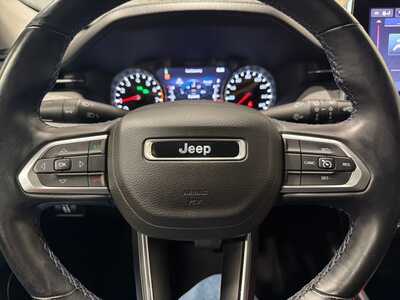 2022 Jeep Compass, $21700. Photo 11