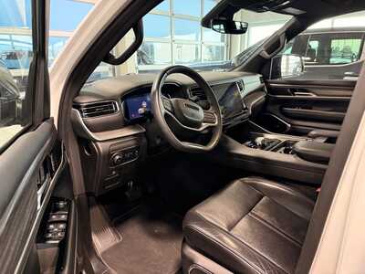 2024 Jeep Wagoneer, $38000. Photo 3