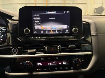 2022 Nissan Pathfinder, $26700. Photo 8
