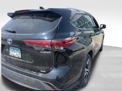 2021 Toyota Highlander, $35000. Photo 4