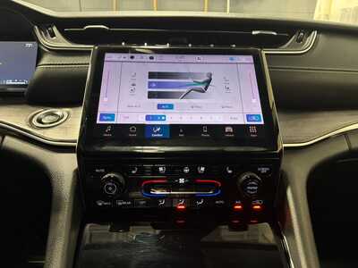 2022 Jeep Grand Cherokee, $28000. Photo 10