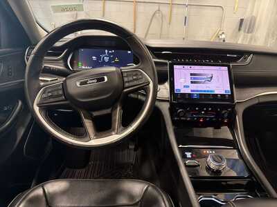 2022 Jeep Grand Cherokee, $28000. Photo 7