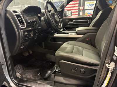 2023 RAM 1500 Crew Cab, $30500. Photo 3