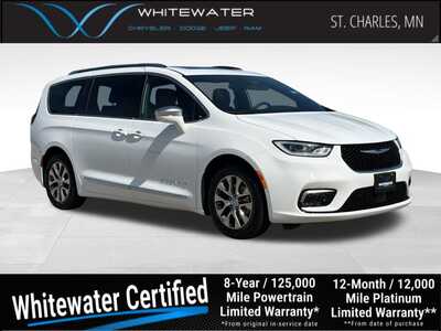 2024 Chrysler Pacifica, $33500. Photo 1