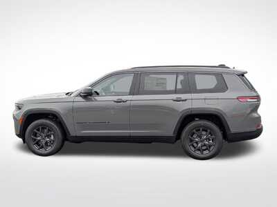2027 Jeep Grand Cherokee L, $50043. Photo 3