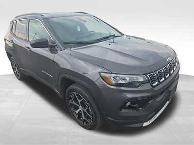 2024 Jeep Compass, $0. Photo 4